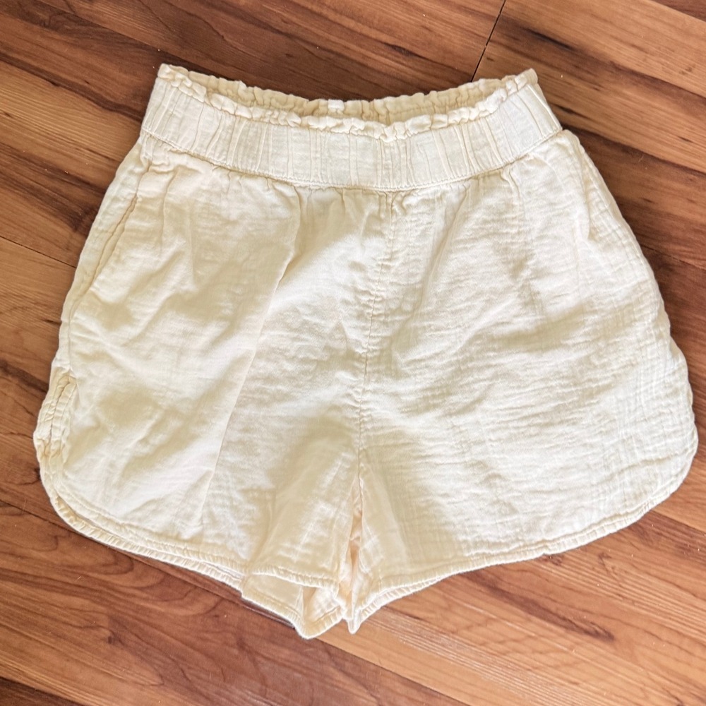 Universal Thread‎ Womens Shorts Beige Textured Elastic Waist Casual